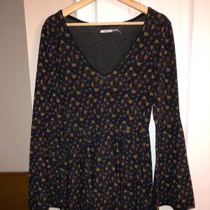 Urban Outfitters floral navyblue bell sleeve dress